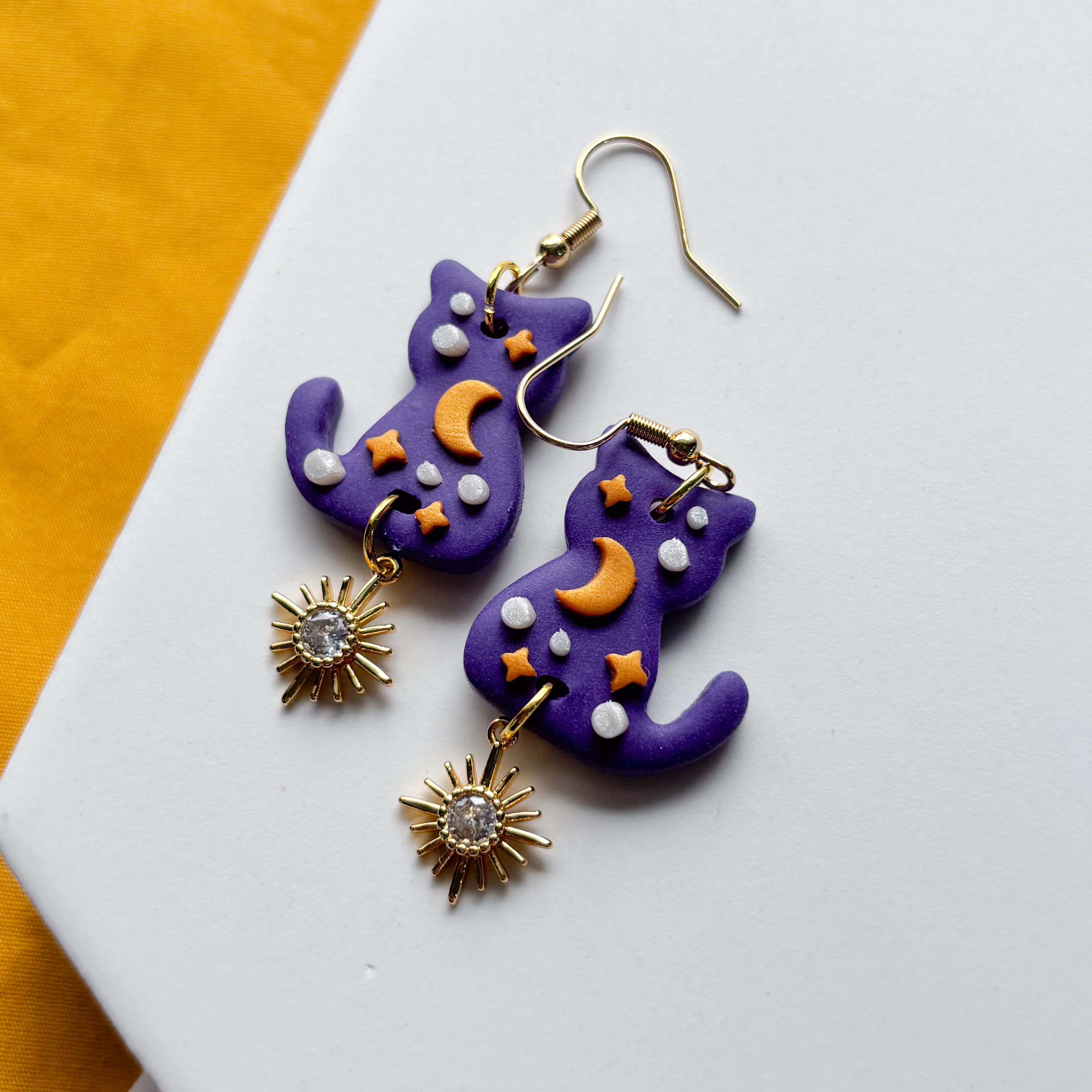 MAGIC & MOON CAT EARRINGS - Image 2