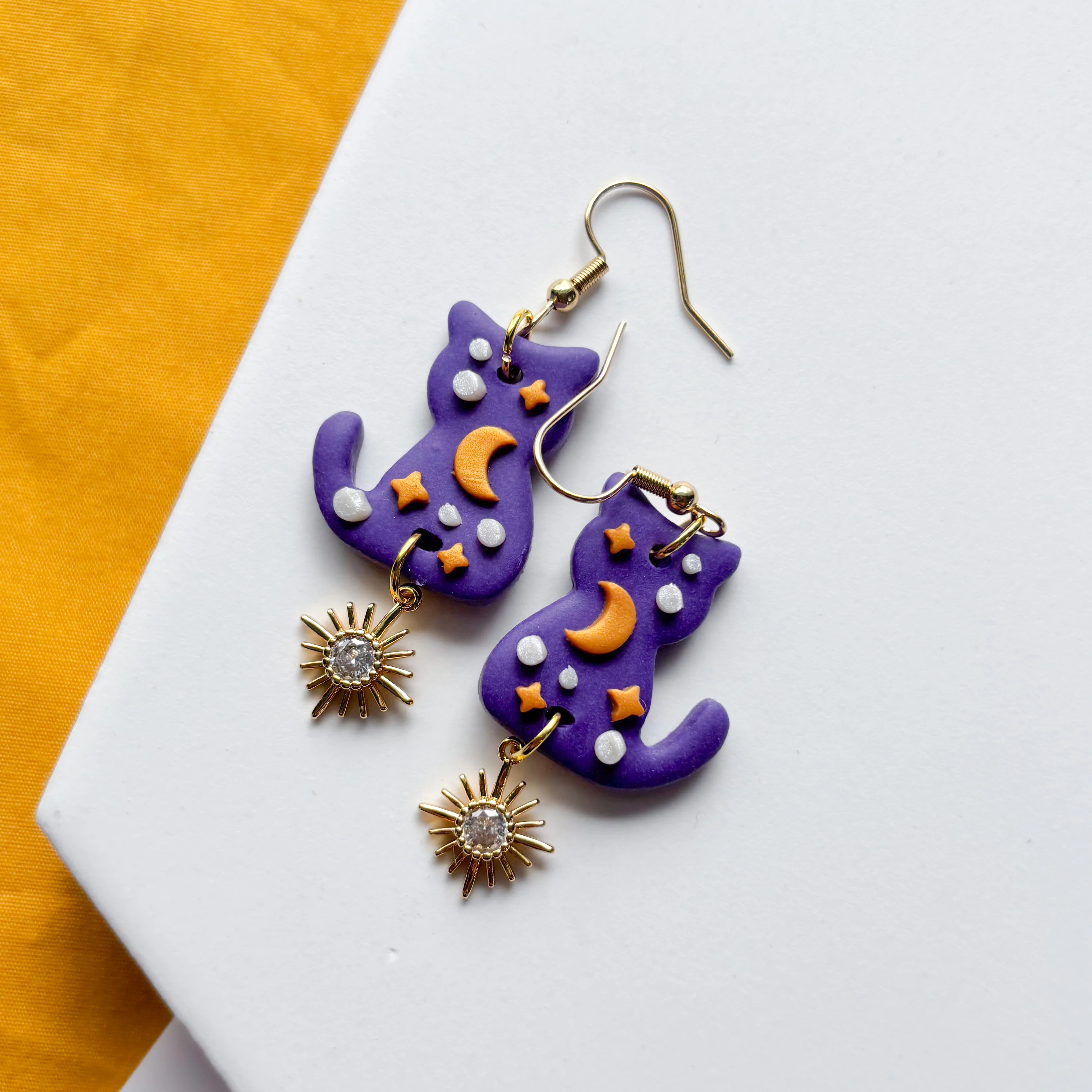 MAGIC & MOON CAT EARRINGS - Image 3