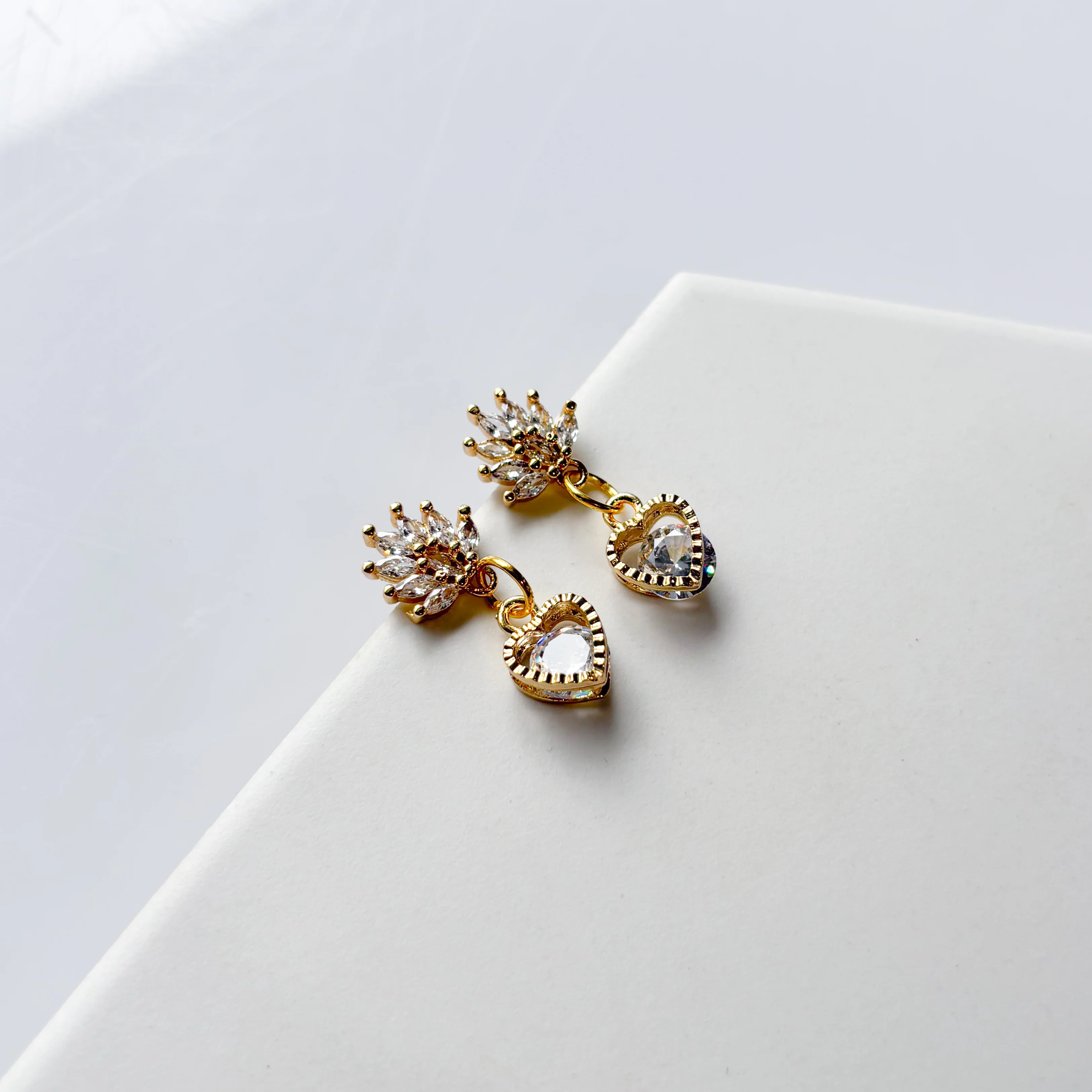 ORNATE HEART CHARM STUD EARRINGS - Image 2