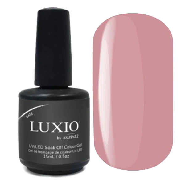 Luxio – Base Nudist