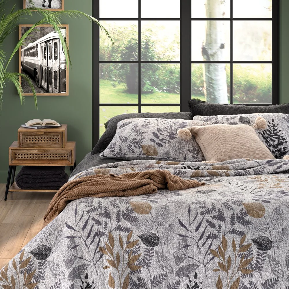Quilt & Sham Set, Lena Foilage - Super King - Image 1