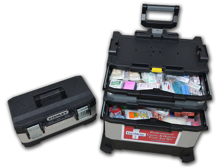 PROFESSIONAL EQUINE First Aid Medical Kit - Image 3