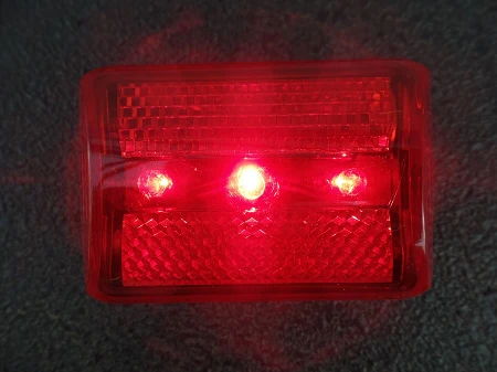 Red Flashing Safety Light, Clip-On - Image 2