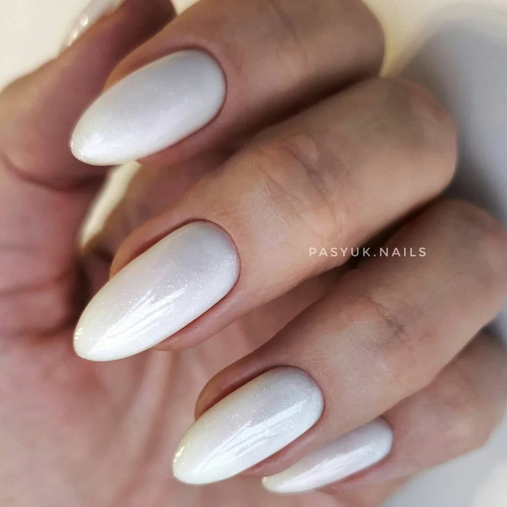 American Creator - Base Gel Milky Glow (Milky), 15ml - Image 2