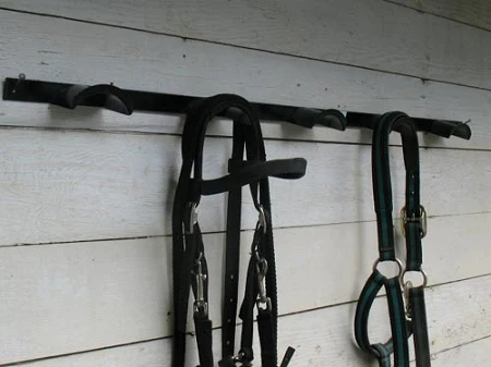 Halter/ Bridle Rack, 5 Hook, BLACK - Image 1