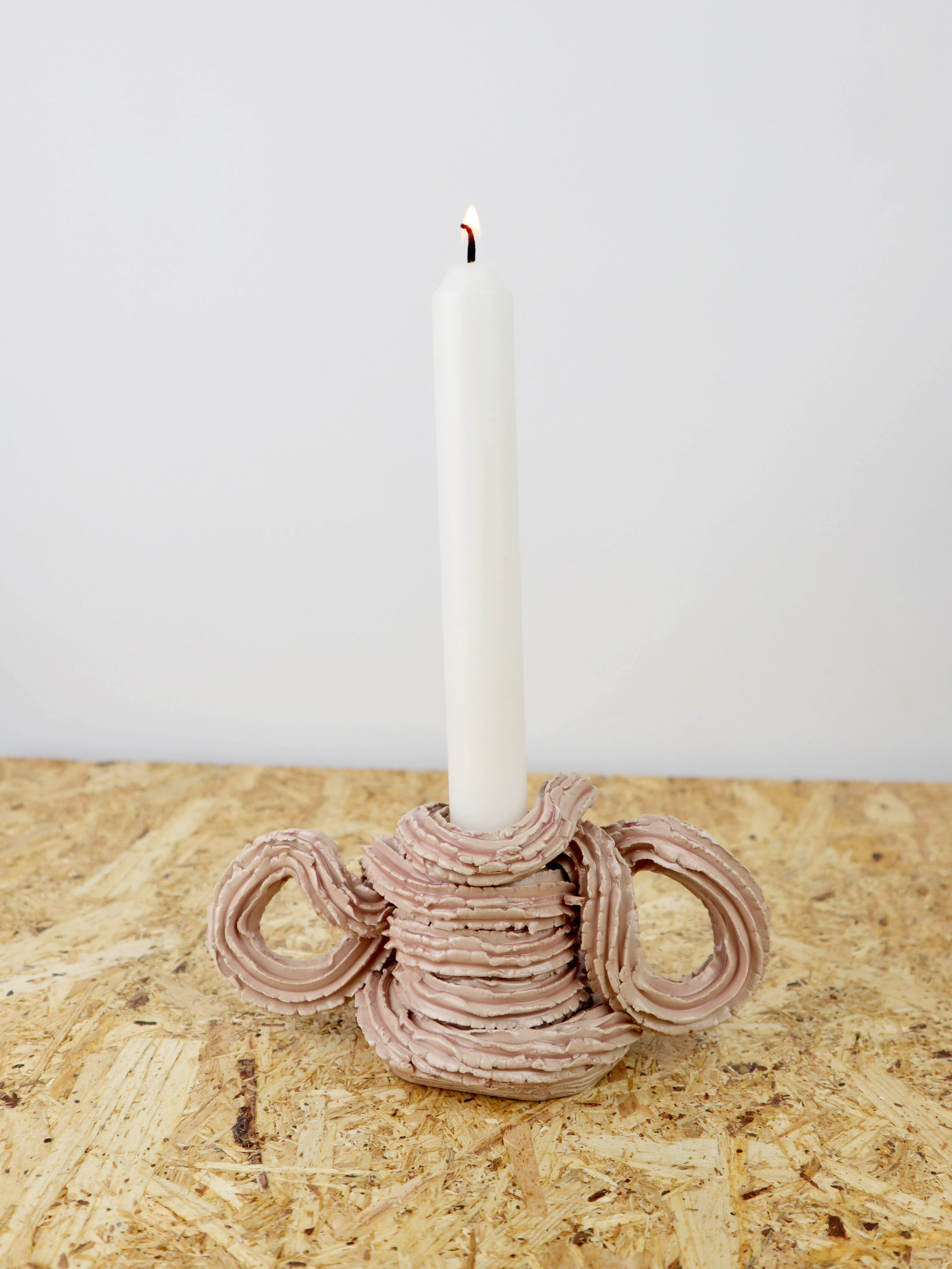 Extruded candle holder- soft pink- nr.04