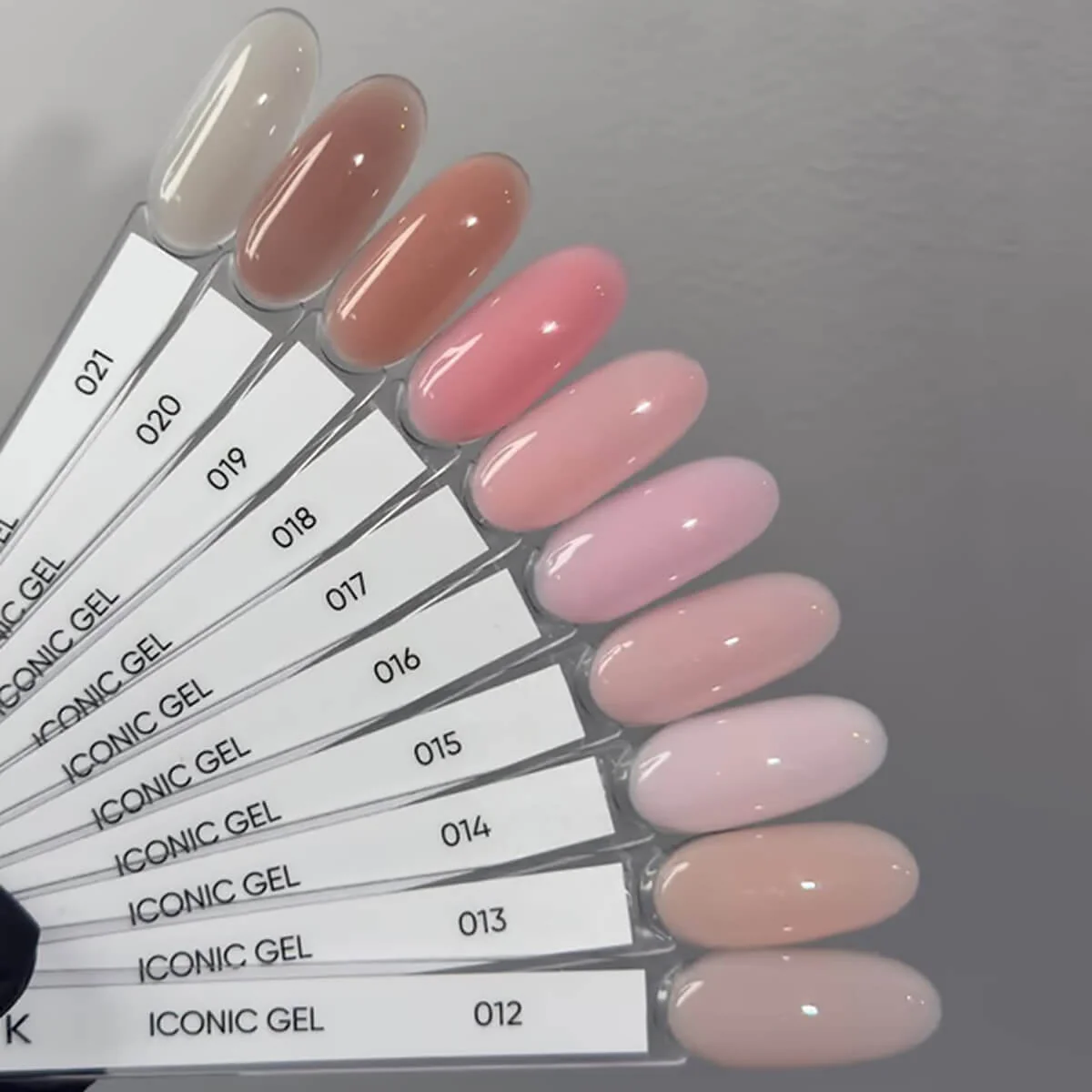 DARK - Iconic Gel #17, 15ml/30ml - Image 3