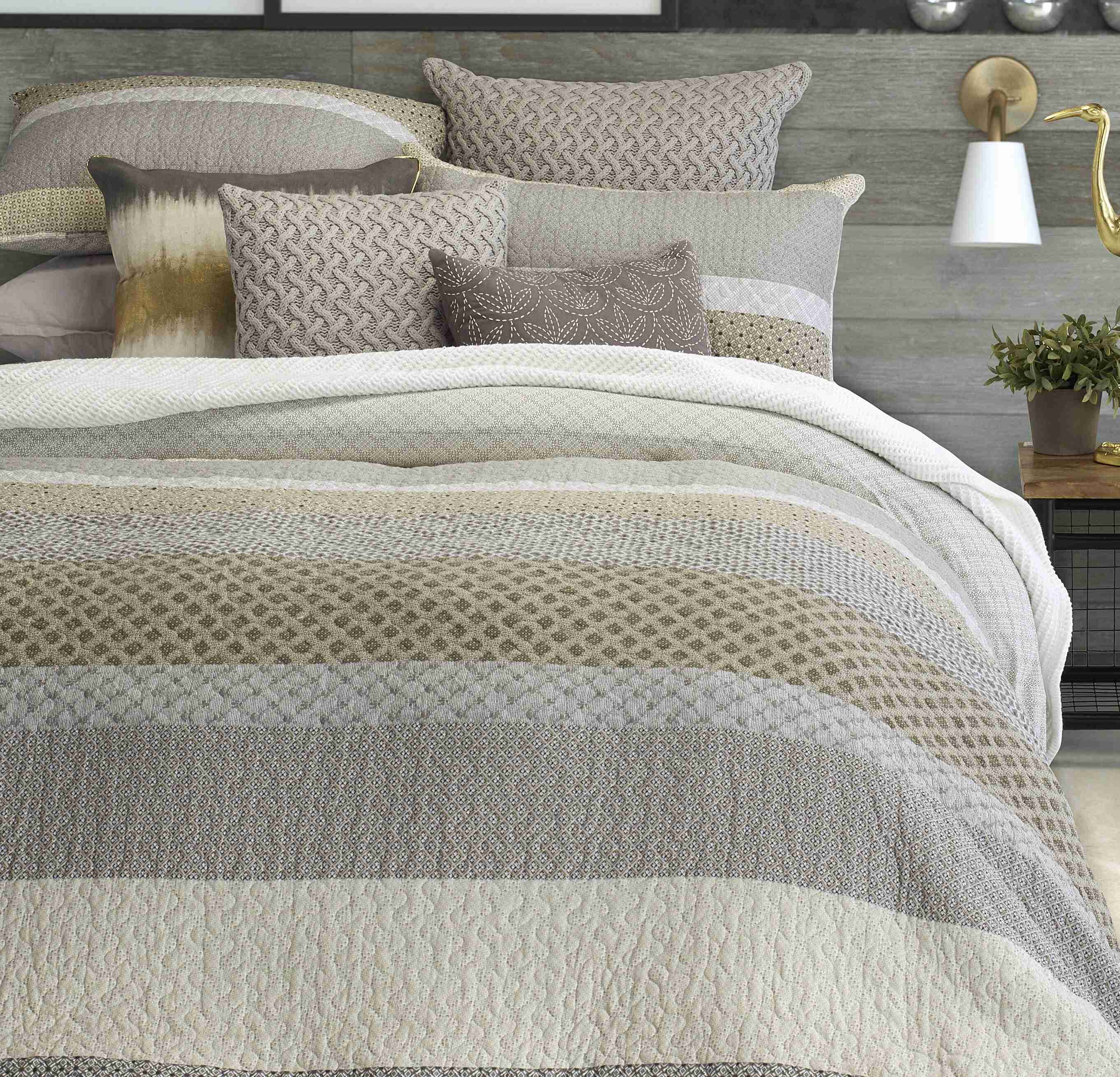 Quilt & Shams Set, Ethan - Super King - Image 1