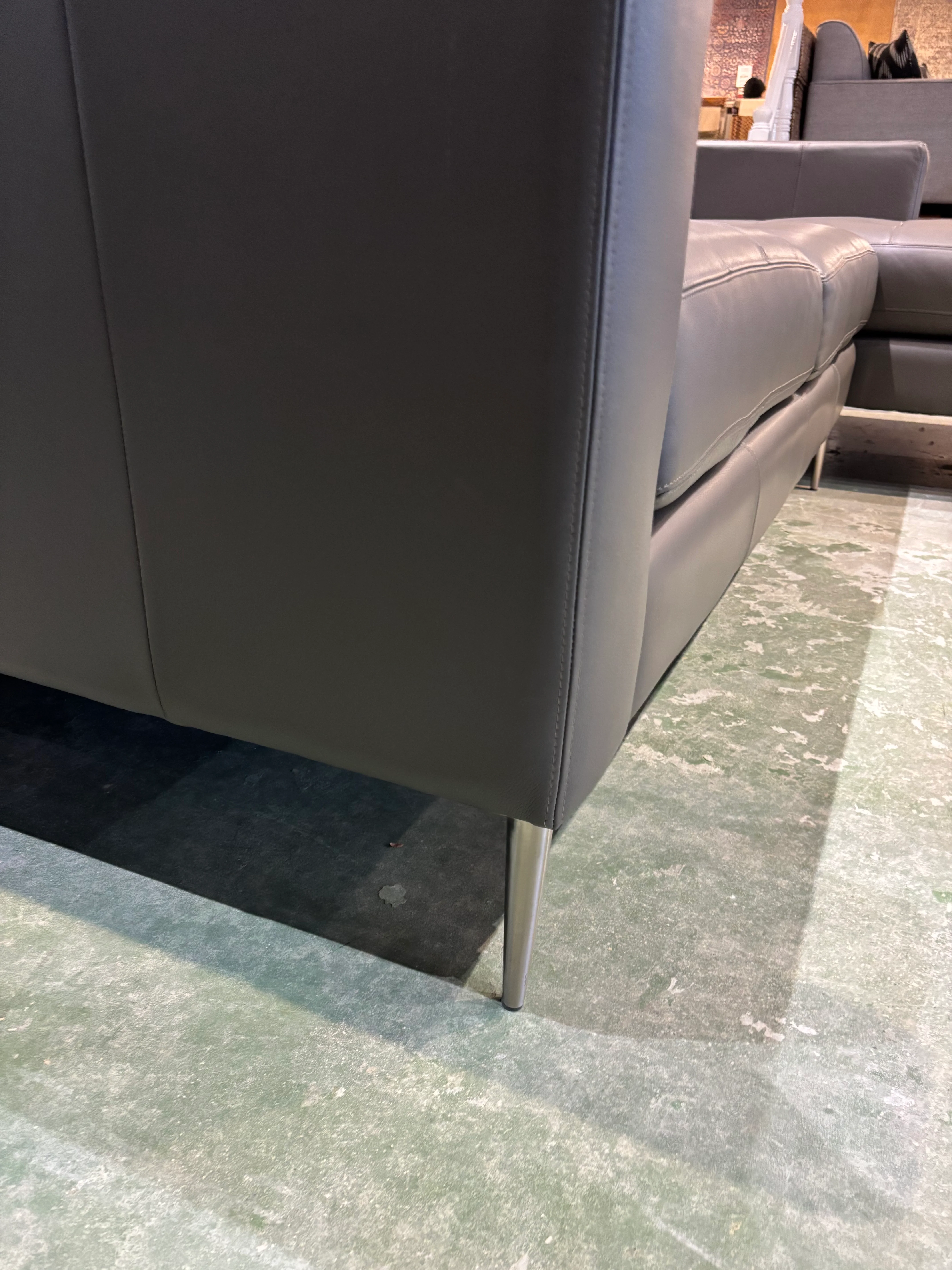 Curated 3795 -08/07 Sectional - Image 3