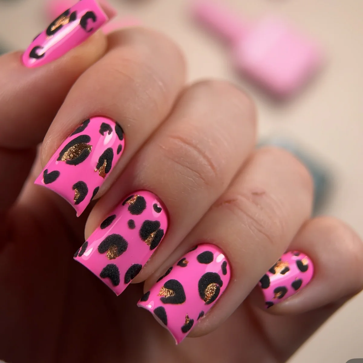 HEYLOVE - Gel Polish Hi, Barbie!, 15ml - Image 2