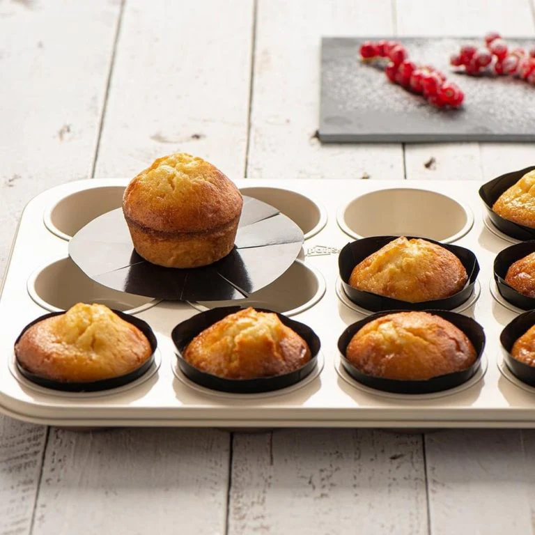 Muffin Liners, Set of 12 - Image 2