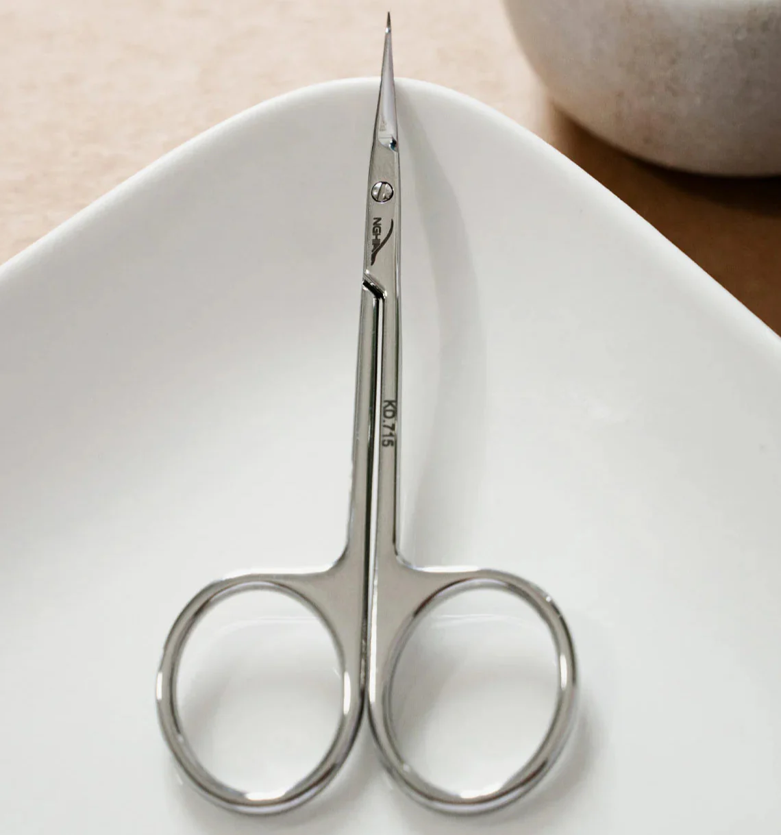 Nghia - KD-715 Cuticle Scissors - Image 3