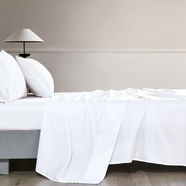 Flat Sheet, Cotton Sateen Pristine - Image 1